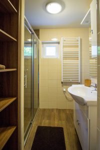 Holt-Körösparti Nyaraló - fürdőszoba